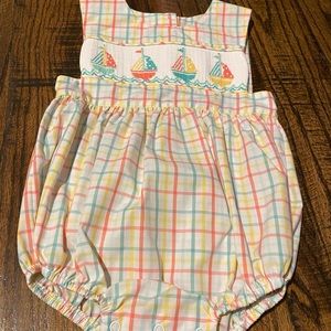 Shrimp and grits sail boat bubble 12m